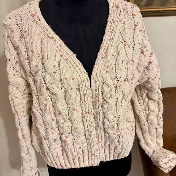 Other Sweaters - Cream and tan cable